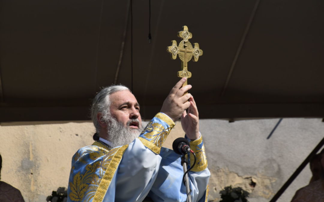 Dumnezeiasca Liturghie si Parastas, Manastirea Nicula, Cluj