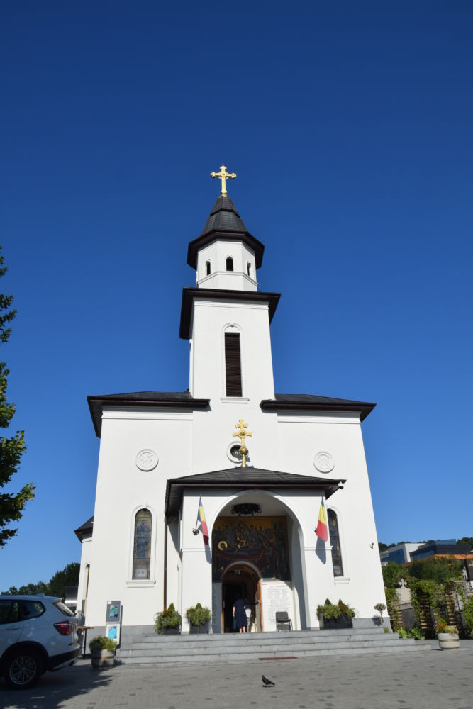 Paraclisul Maicii Domnului, Parohia „Adormirea Maicii Domnului”, Manastur, Cluj