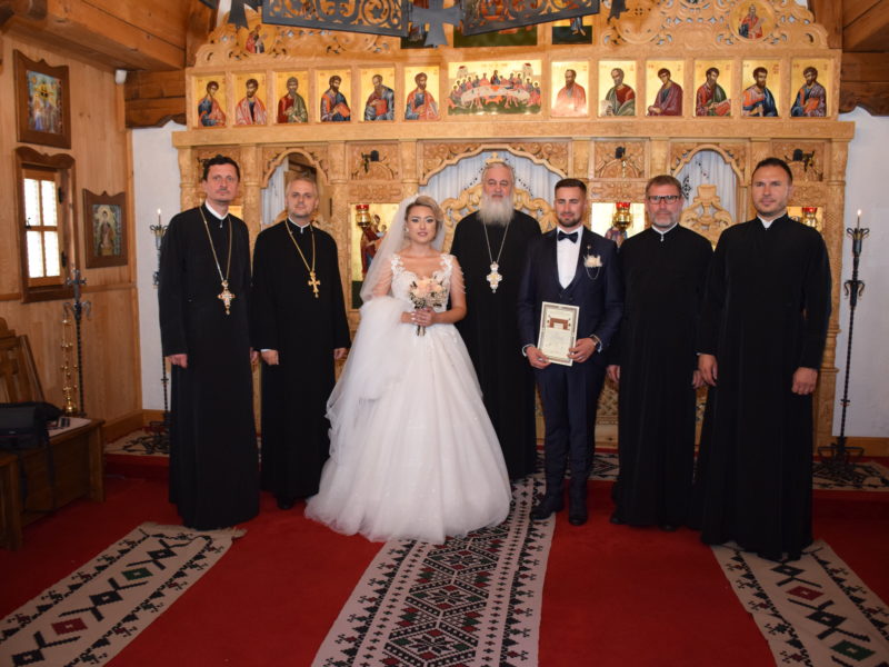 Cununia tinerilor Paula si Marian, Biserica militara, Bistrita