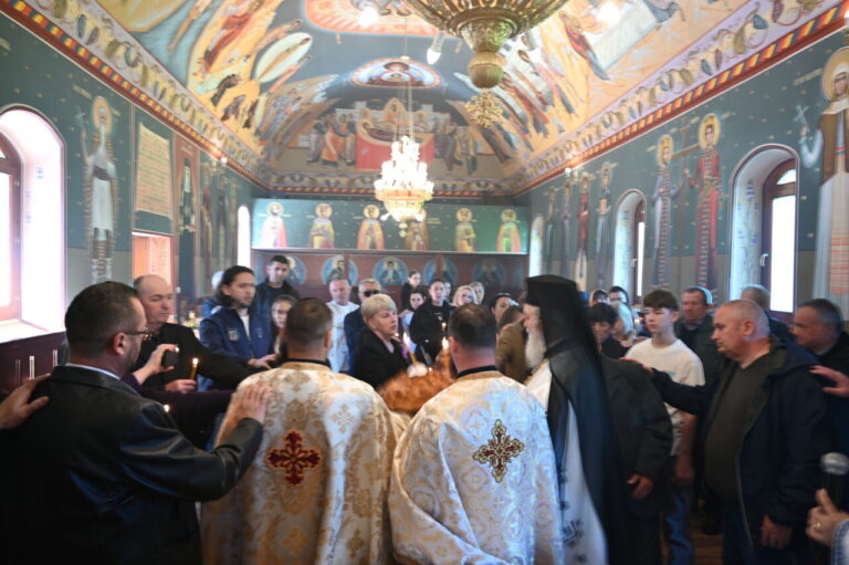 Sfânta Liturghie și Parastas, Filia Alunișu, Parohia Sâncraiu, Cluj