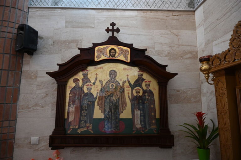 Sfinții Martiri Brâncoveni: Constantin Vodă cu cei patru fii ai săi, Constantin, Ștefan, Radu și Matei, și sfetnicul Ianache, Gherla, Cluj